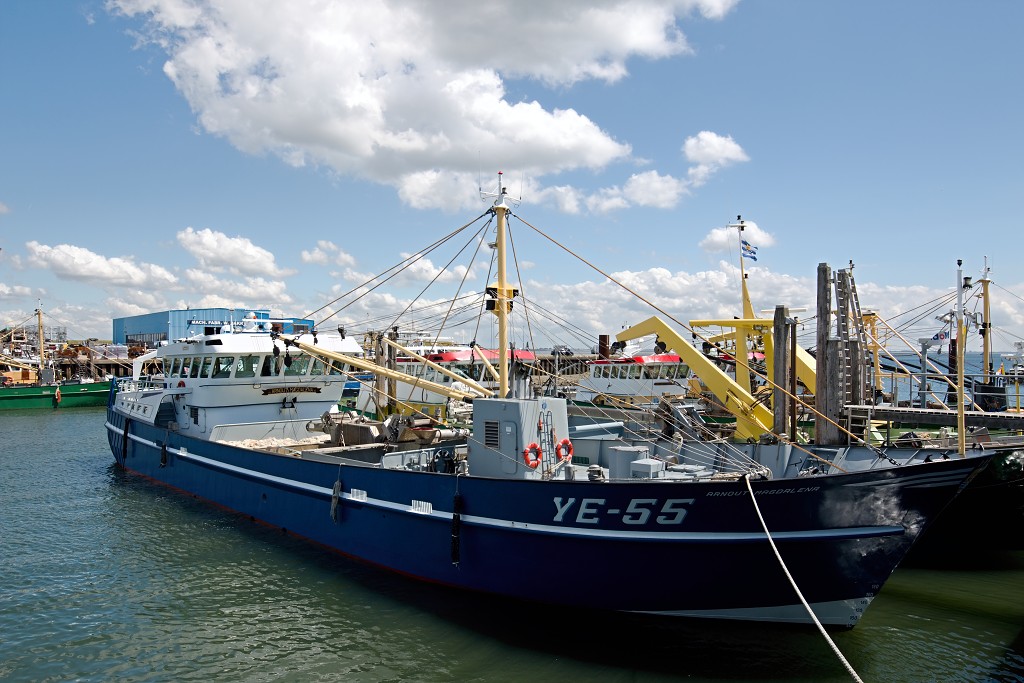 visserij industrie hdr stellendam yerseke kotter viskotter trawler visnet visnetten vloot vis vissen zierikzee